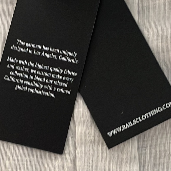 NWT Rails Men’s short sleeve shirt (XL) - Picture 8 of 12